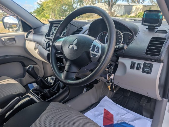 2014 Mitsubishi Triton GLX