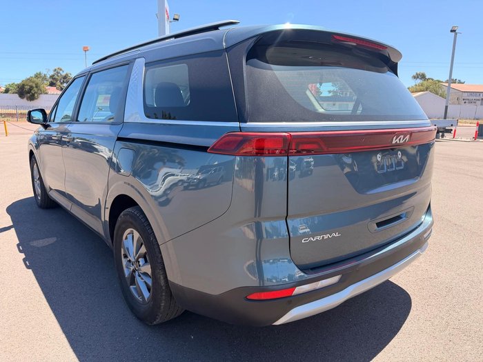 2023 Kia Carnival S