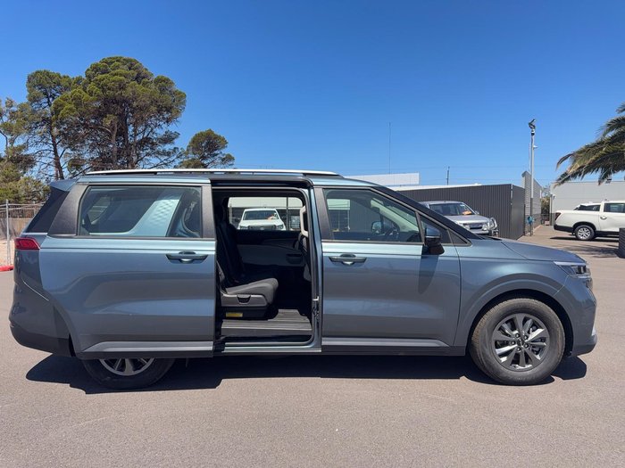 2023 Kia Carnival S