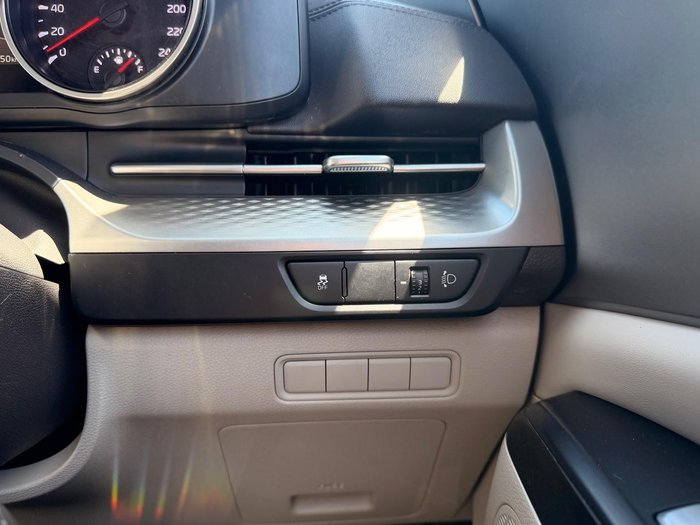 2023 Kia Carnival S