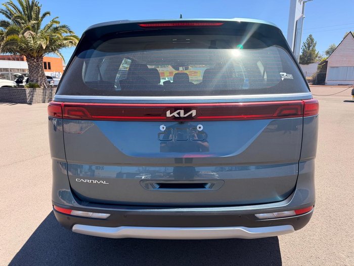 2023 Kia Carnival S