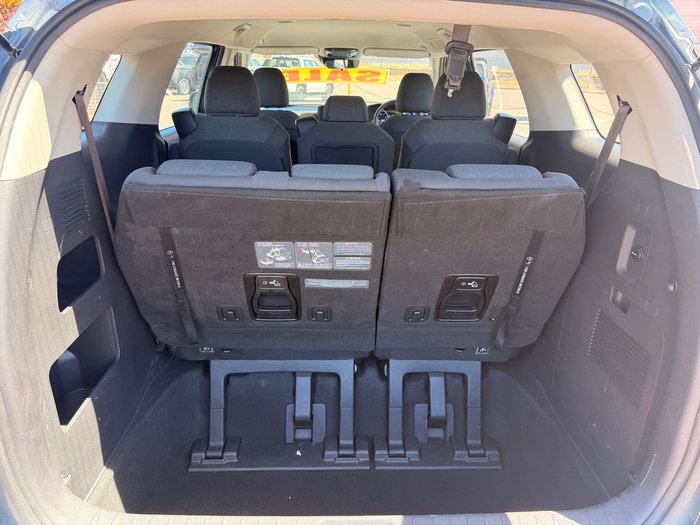 2023 Kia Carnival S