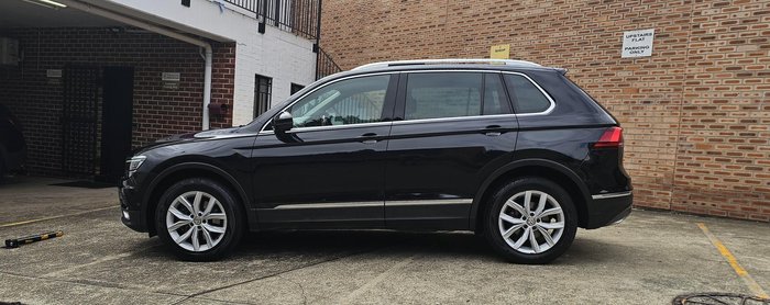 2017 Volkswagen Tiguan 162TSI Highline 5N MY17 Four Wheel Drive Deep Black