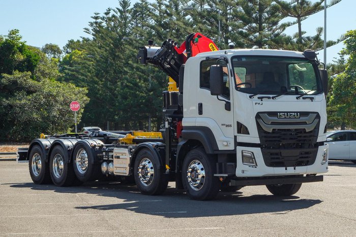 2025 Isuzu F Series FYJ 320-255 AT R67