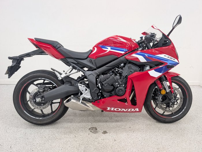 2025 Honda CBR650RAC BLUE