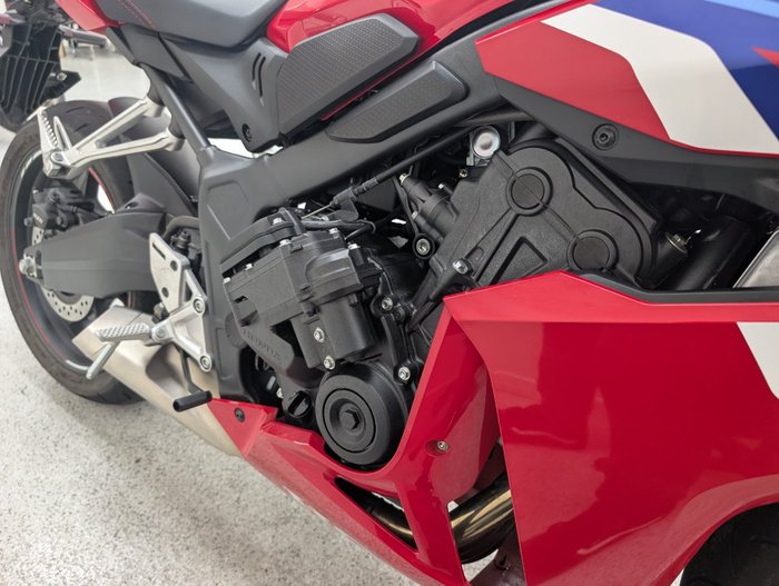 2025 Honda CBR650RAC BLUE