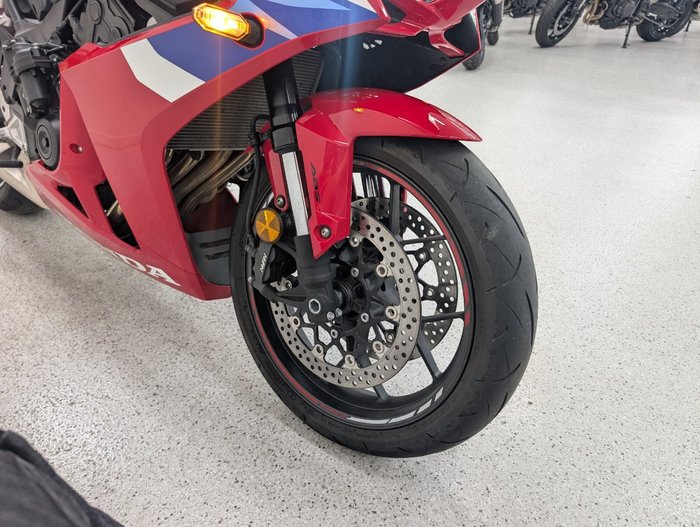 2025 Honda CBR650RAC BLUE