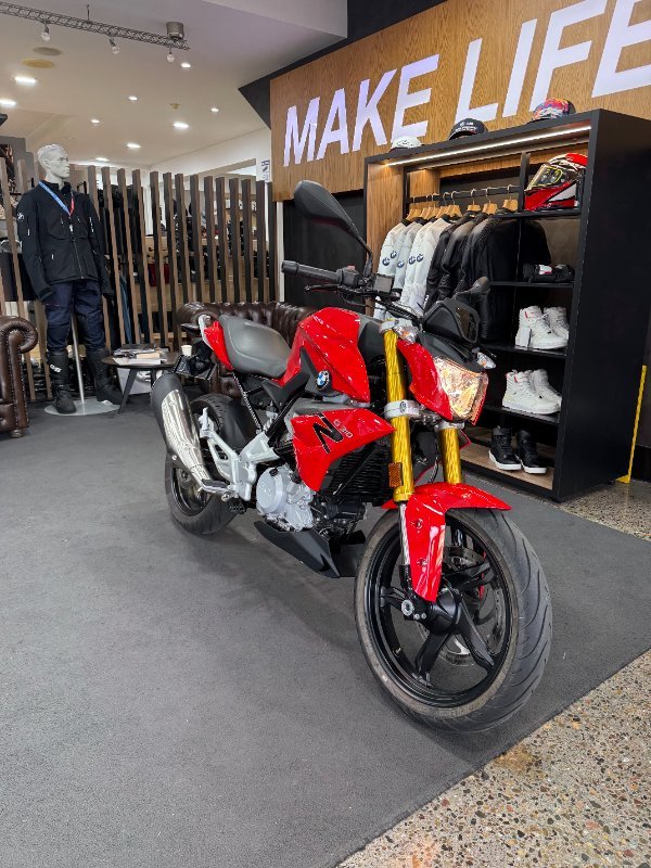 2019 BMW Motorrad G 310R Red
