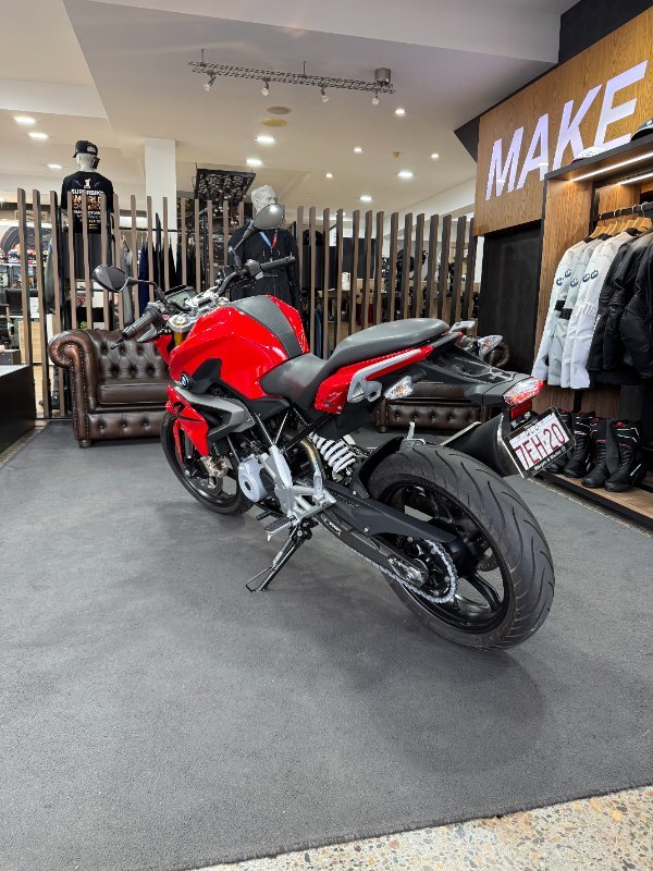 2019 BMW Motorrad G 310R Red