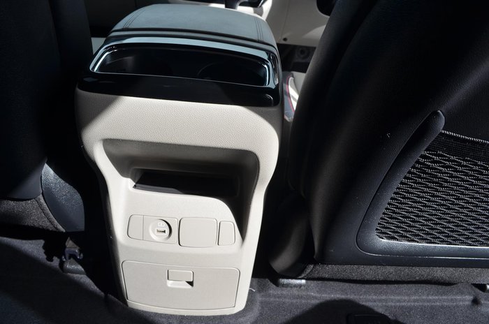 2020 Kia Carnival Platinum