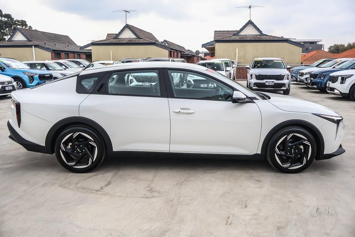 2024 Kia K4 Sport+
