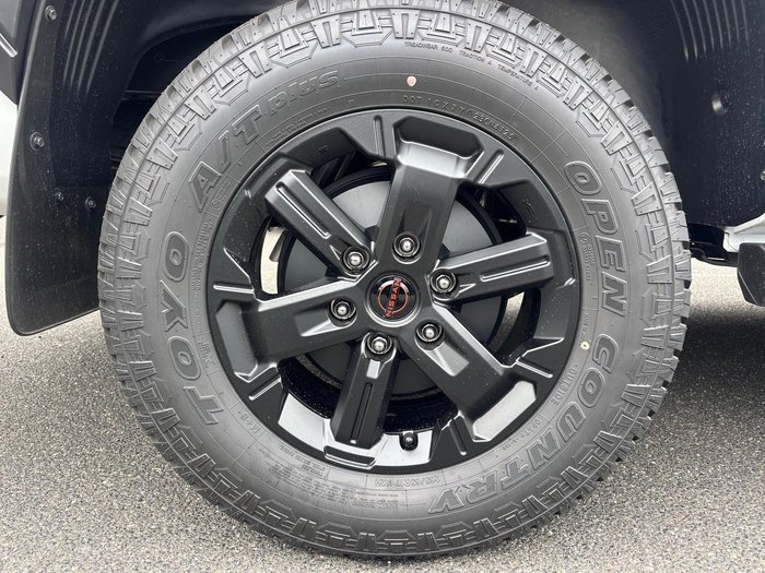 2026 Nissan Navara PRO-4X D27 MY26 4X4 Dual Range Blizzard White