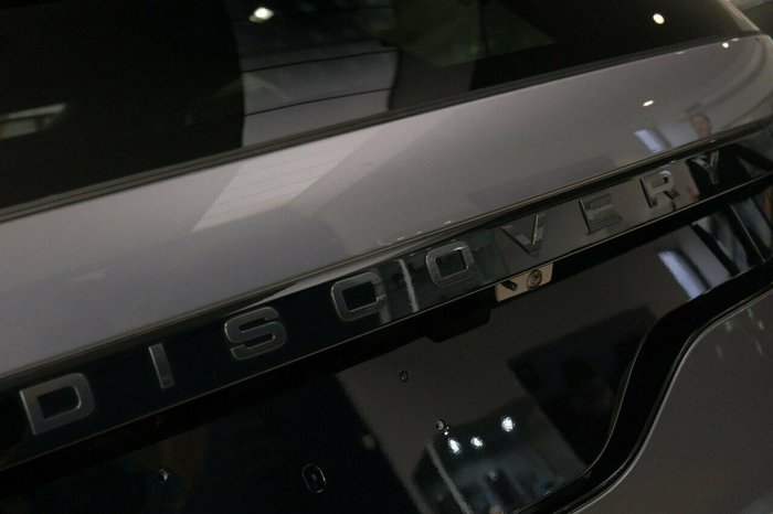 2025 Land Rover Discovery D350 Dynamic SE Series 5 MY25 4X4 Eiger Grey