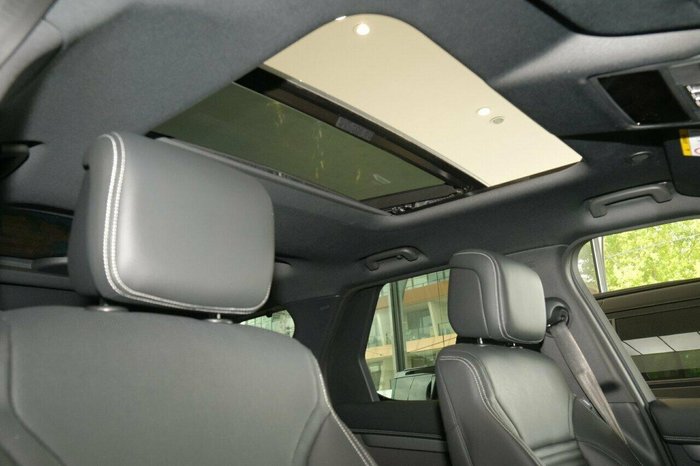 2025 Land Rover Discovery D350 Dynamic SE Series 5 MY25 4X4 Eiger Grey