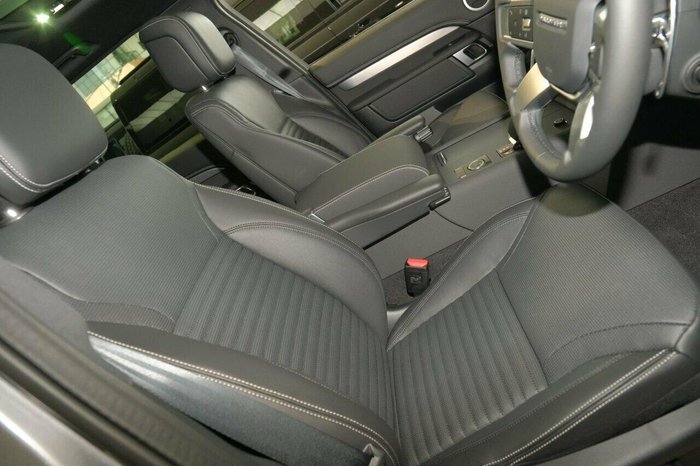 2025 Land Rover Discovery D350 Dynamic SE Series 5 MY25 4X4 Eiger Grey