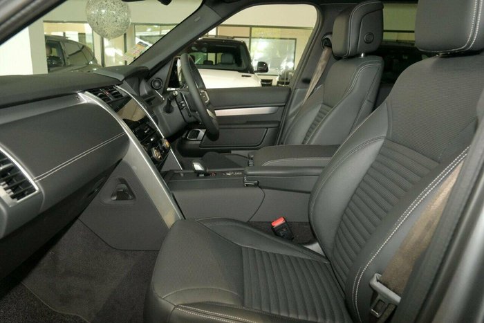 2025 Land Rover Discovery D350 Dynamic SE Series 5 MY25 4X4 Eiger Grey