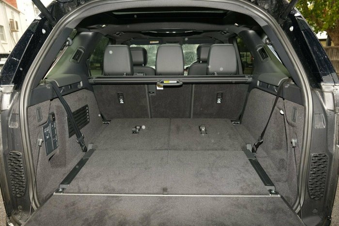 2025 Land Rover Discovery D350 Dynamic SE Series 5 MY25 4X4 Santorini Black