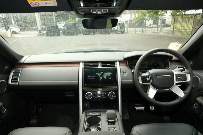 2025 Land Rover Discovery D350 Dynamic SE Series 5 MY25 4X4 Santorini Black