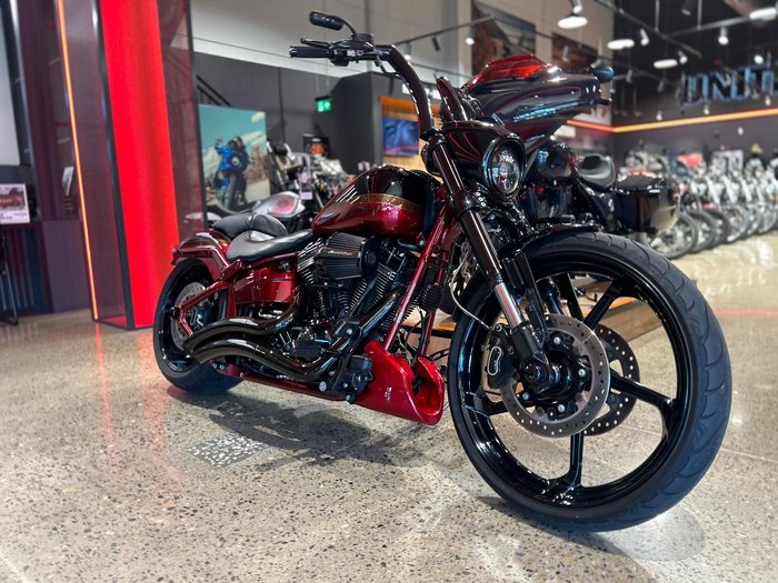 2017 Harley-Davidson CVO Pro Street Breakout (FXSE) CVO