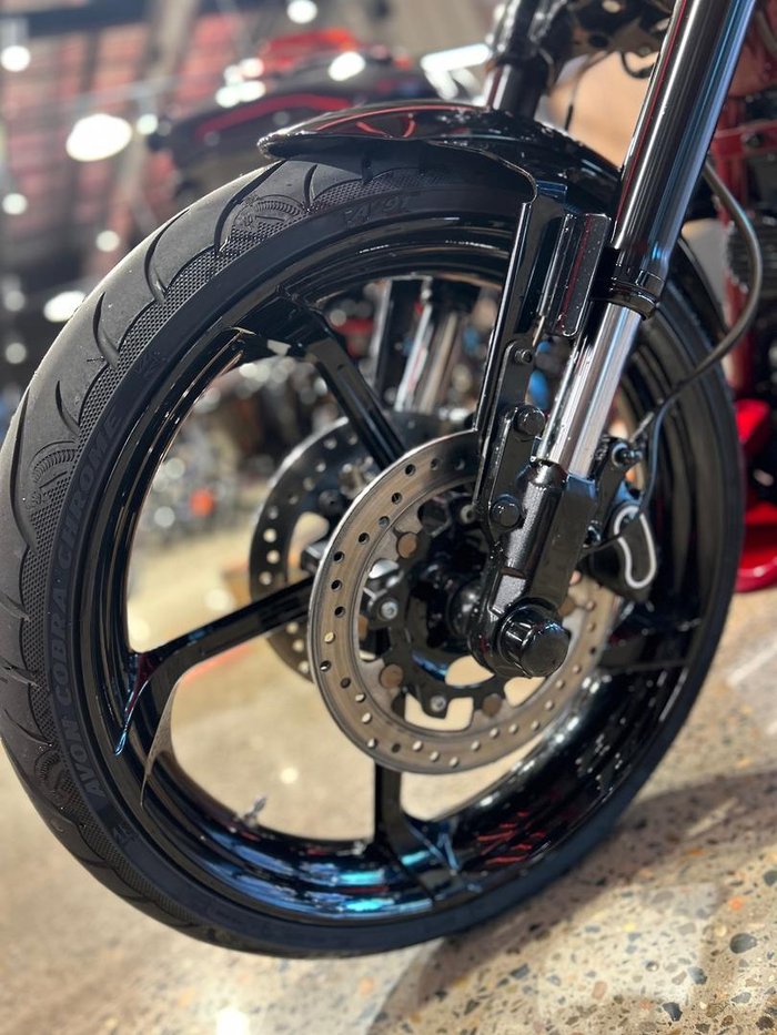 2017 Harley-Davidson CVO Pro Street Breakout (FXSE) CVO