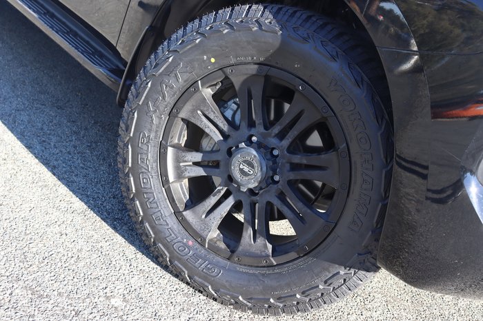 2023 Nissan Patrol Ti