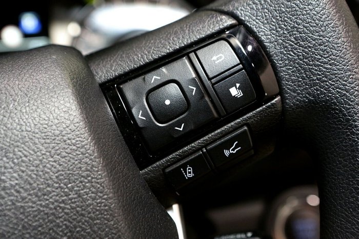 2025 Toyota Hilux SR 48V