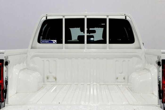 2025 Toyota Hilux SR 48V