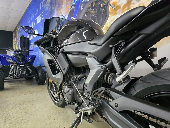 2024 Yamaha YZF-R7LA BLACK