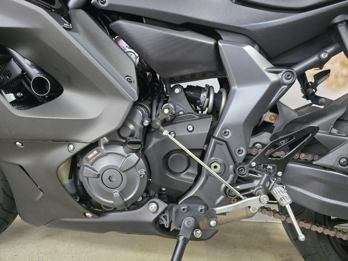 2024 Yamaha YZF-R7LA BLACK