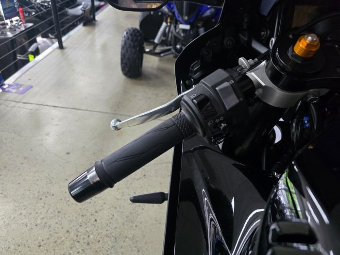 2024 Yamaha YZF-R7LA BLACK