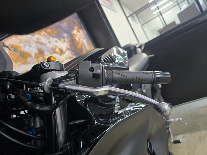 2024 Yamaha YZF-R7LA BLACK