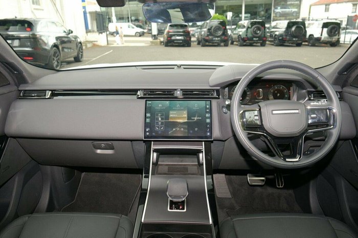 2026 Land Rover Range Rover Velar P250 Dynamic SE