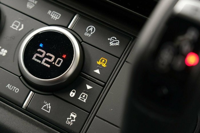 2025 Land Rover Defender 110 D350 X-Dynamic SE L663 MY26 AWD Gondwana Stone