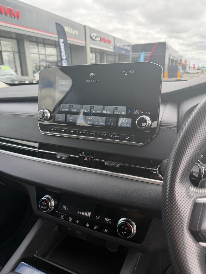 2022 Mitsubishi Outlander ES