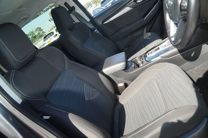 2022 Isuzu MU-X LS-U