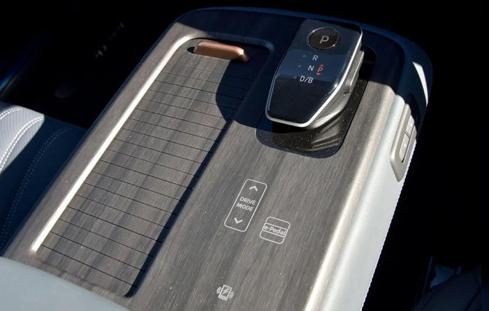 2025 Nissan Ariya Evolve FE0 MY25 Four Wheel Drive Akatsuki Copper/Black Roof