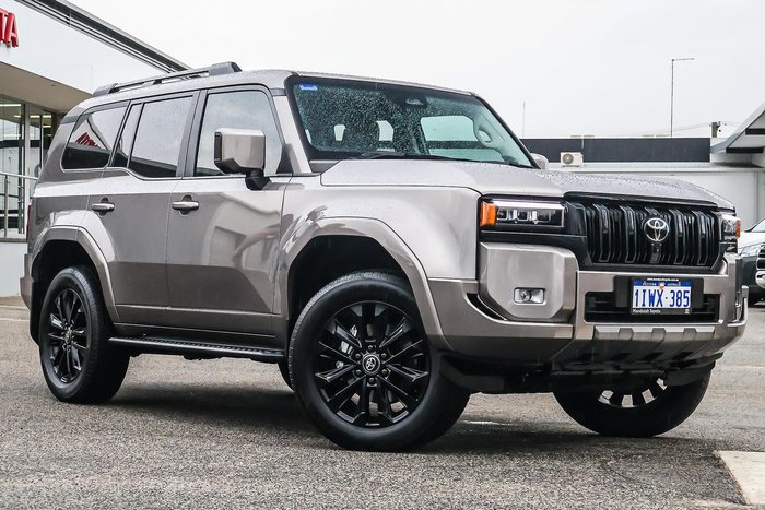 2025 Toyota Landcruiser Prado