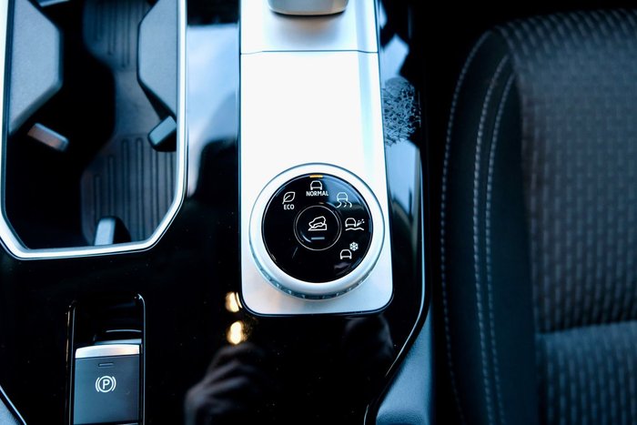 2025 Mitsubishi Outlander LS