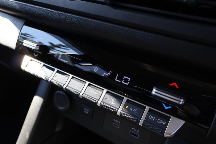 2026 Mitsubishi Triton GLX+