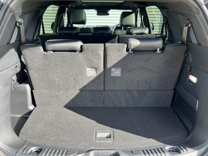 2025 Ford Everest Platinum