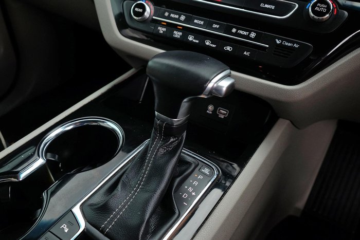2018 Kia Carnival Platinum