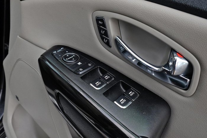 2018 Kia Carnival Platinum