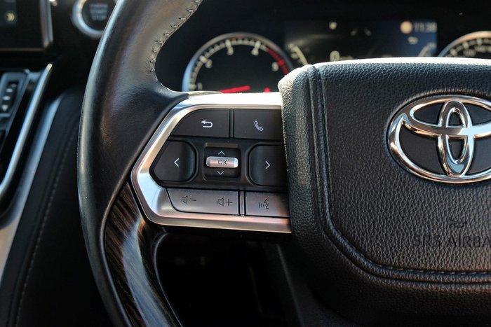 2023 Toyota Landcruiser VX