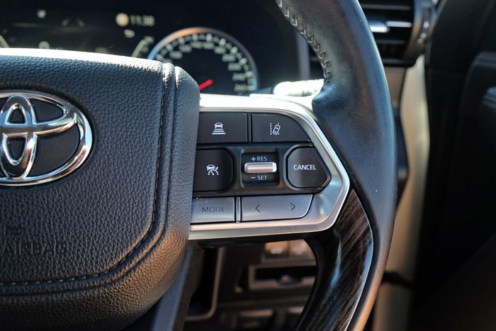 2023 Toyota Landcruiser VX