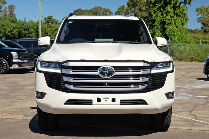 2023 Toyota Landcruiser VX