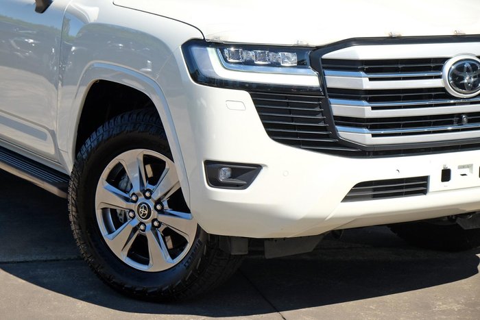 2023 Toyota Landcruiser VX