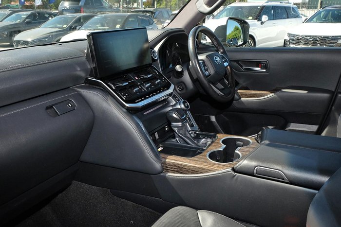 2023 Toyota Landcruiser VX