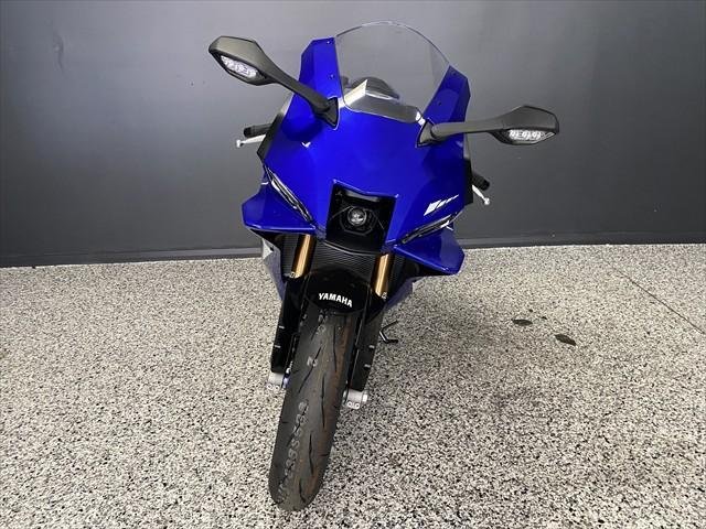 2025 Yamaha YZF-R9