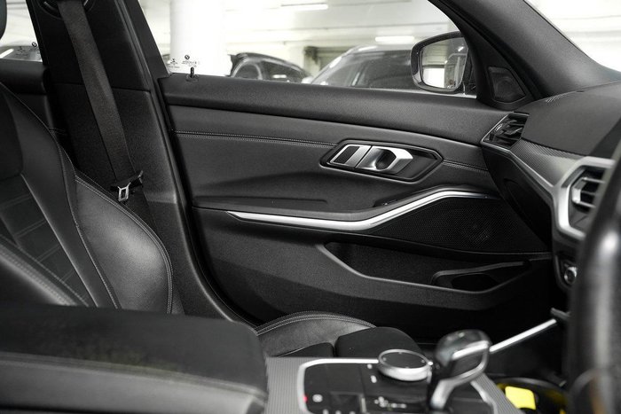 2021 BMW 3 Series 330i M Sport