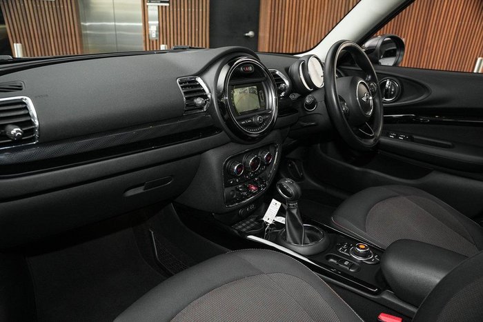 2017 MINI Clubman Cooper